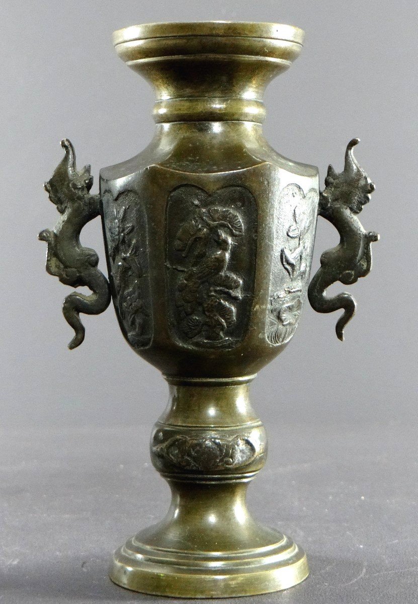 Vietnam, Vers 1900, Paire De Vases En Bronze Présentant Un Décor D’oiseaux Et De Fleurs.-photo-5