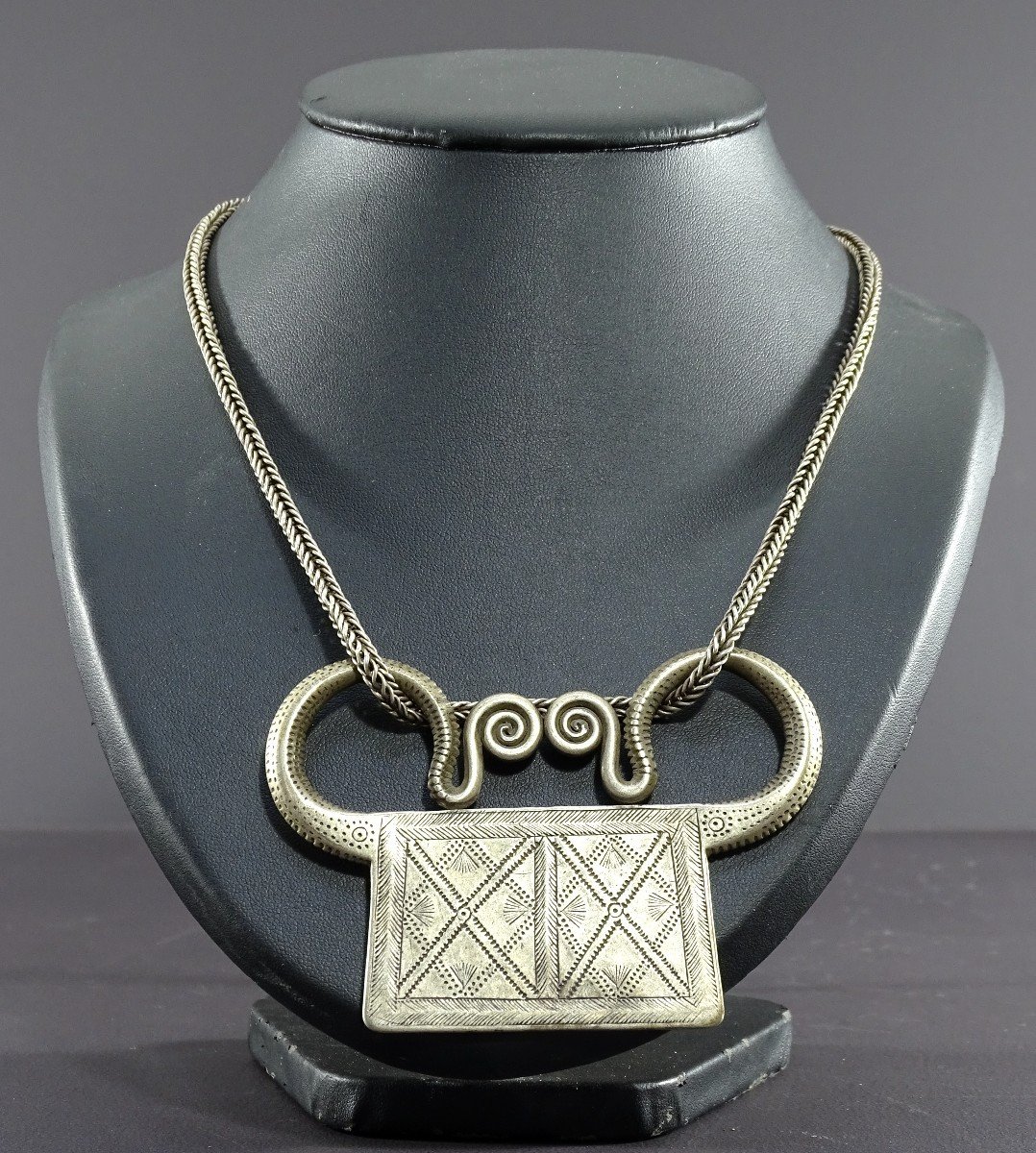 Vietnam Or Laos, Hmong Ethnic Group, Rare Large Ornate Chain And Silver Padlock Pendant. 