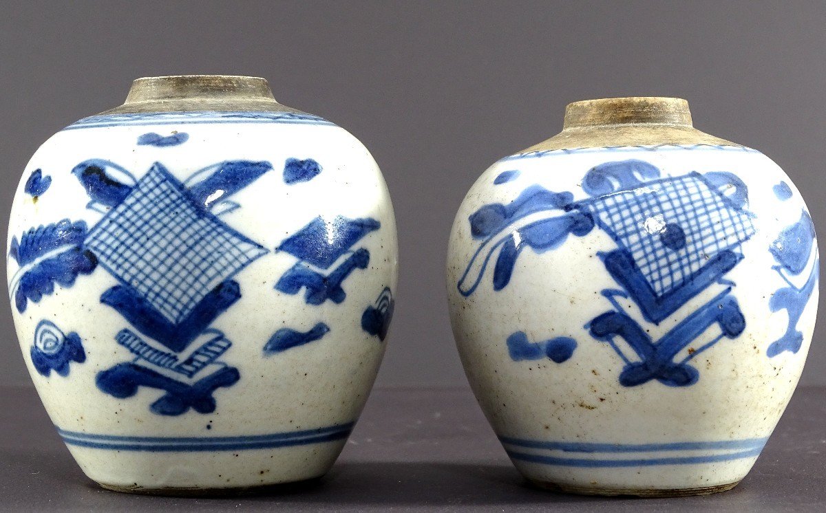 China, Qing Dynasty, 17th Century, Pair Of Small Porcelain Ginger Jars. 