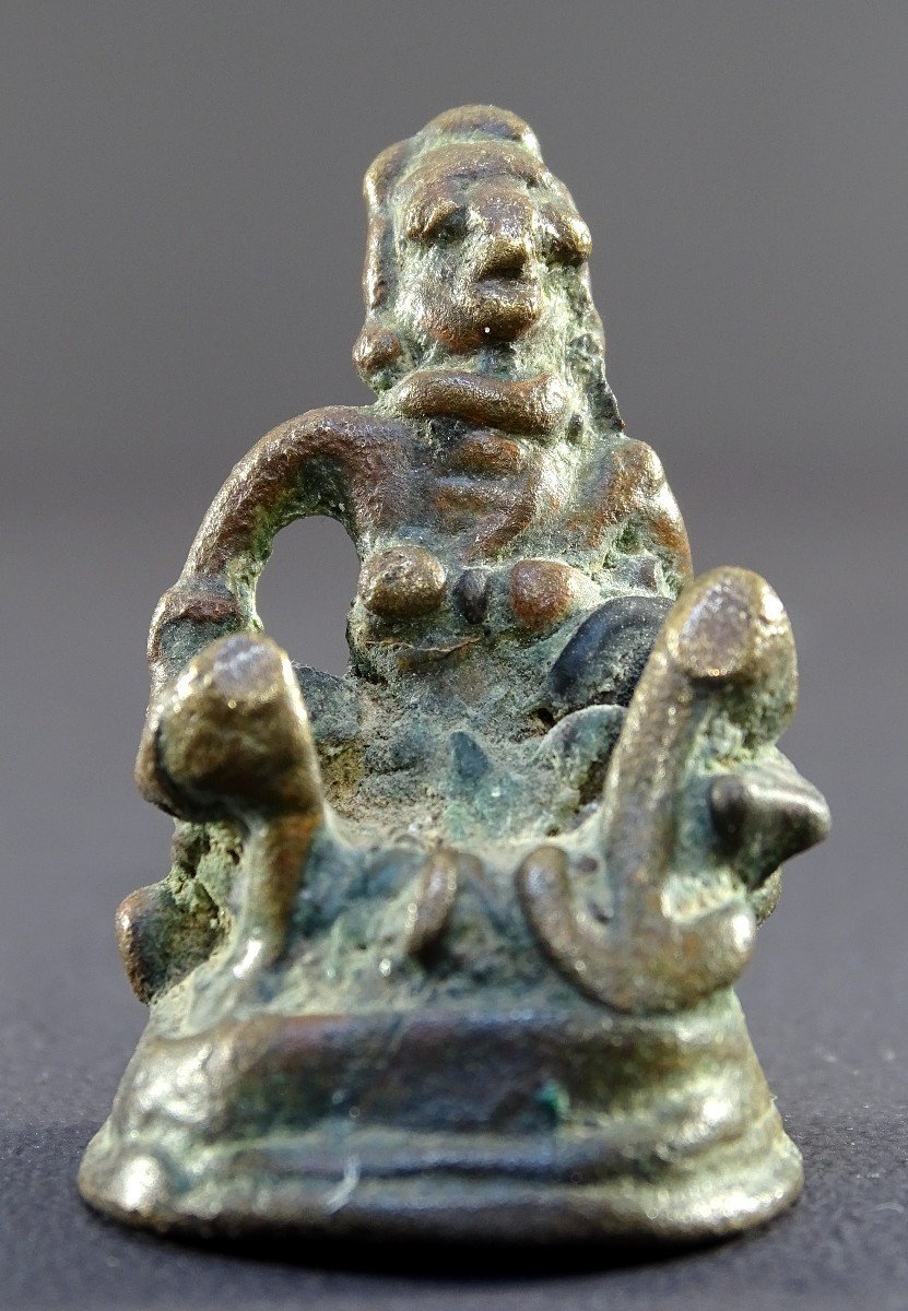 Inde, XVIIIème Siècle-début Du XIXème Siècle, Rare Ensemble Trois Statues Miniatures En Bronze.-photo-2