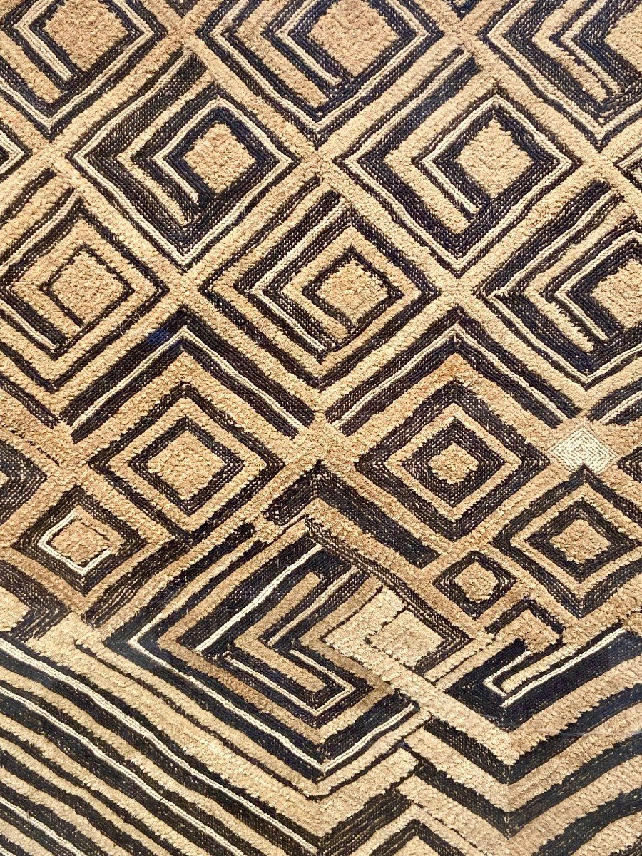 Democratic Republic Of Congo, Mid-20th Century, Grand Shoowa Velvet From Kasai. -photo-4
