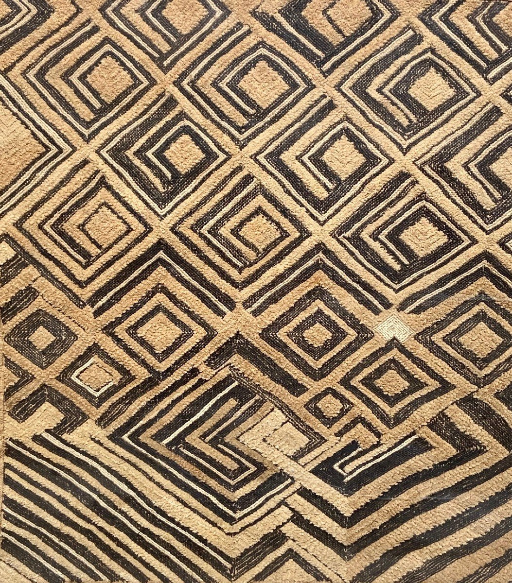 Democratic Republic Of Congo, Mid-20th Century, Grand Shoowa Velvet From Kasai. -photo-1