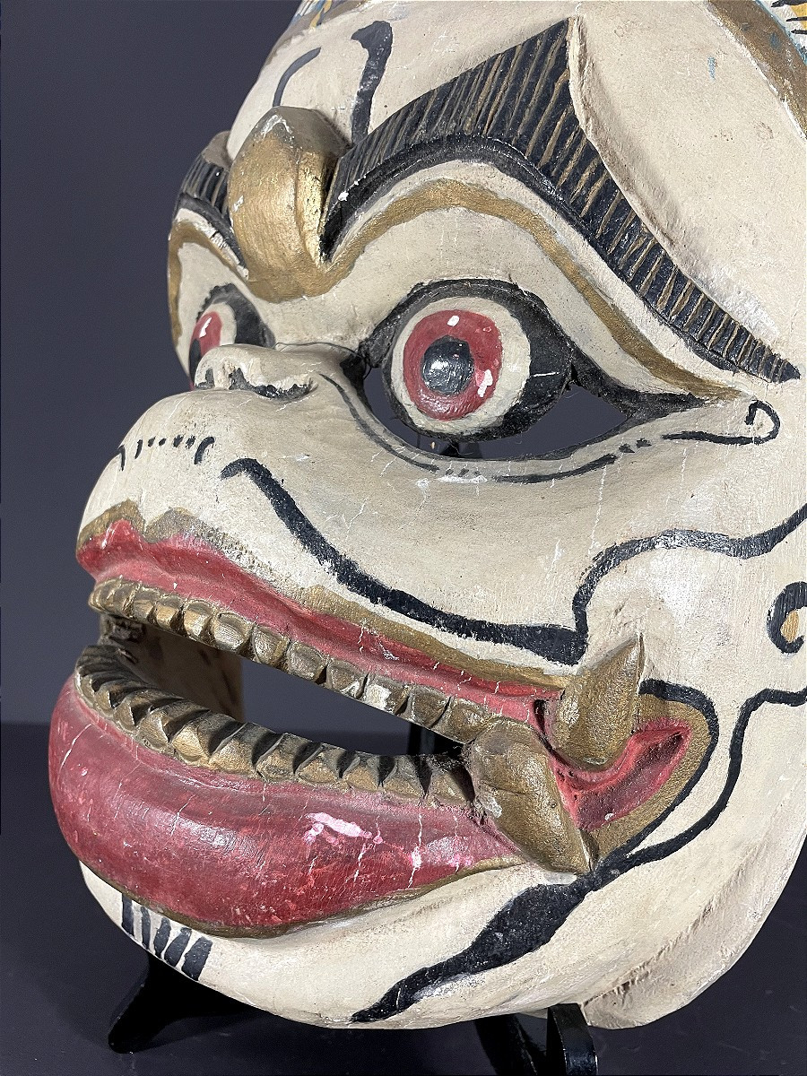 Indonésie, milieu du XXème siècle, masque du théatre de Barong.-photo-3