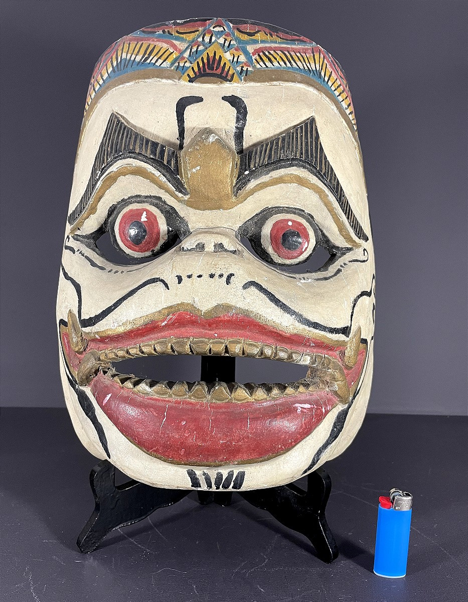 Indonésie, milieu du XXème siècle, masque du théatre de Barong.-photo-8