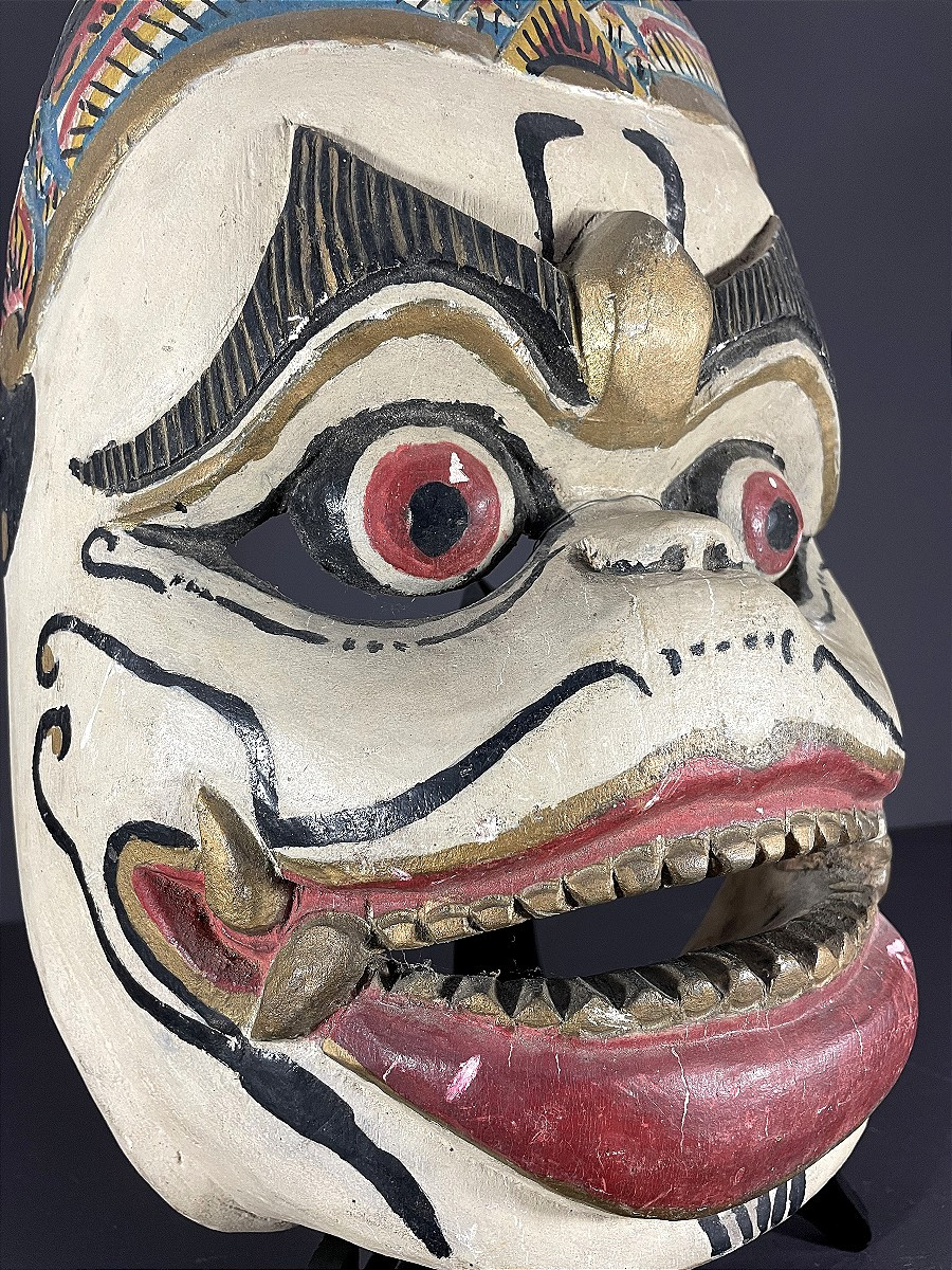 Indonésie, milieu du XXème siècle, masque du théatre de Barong.