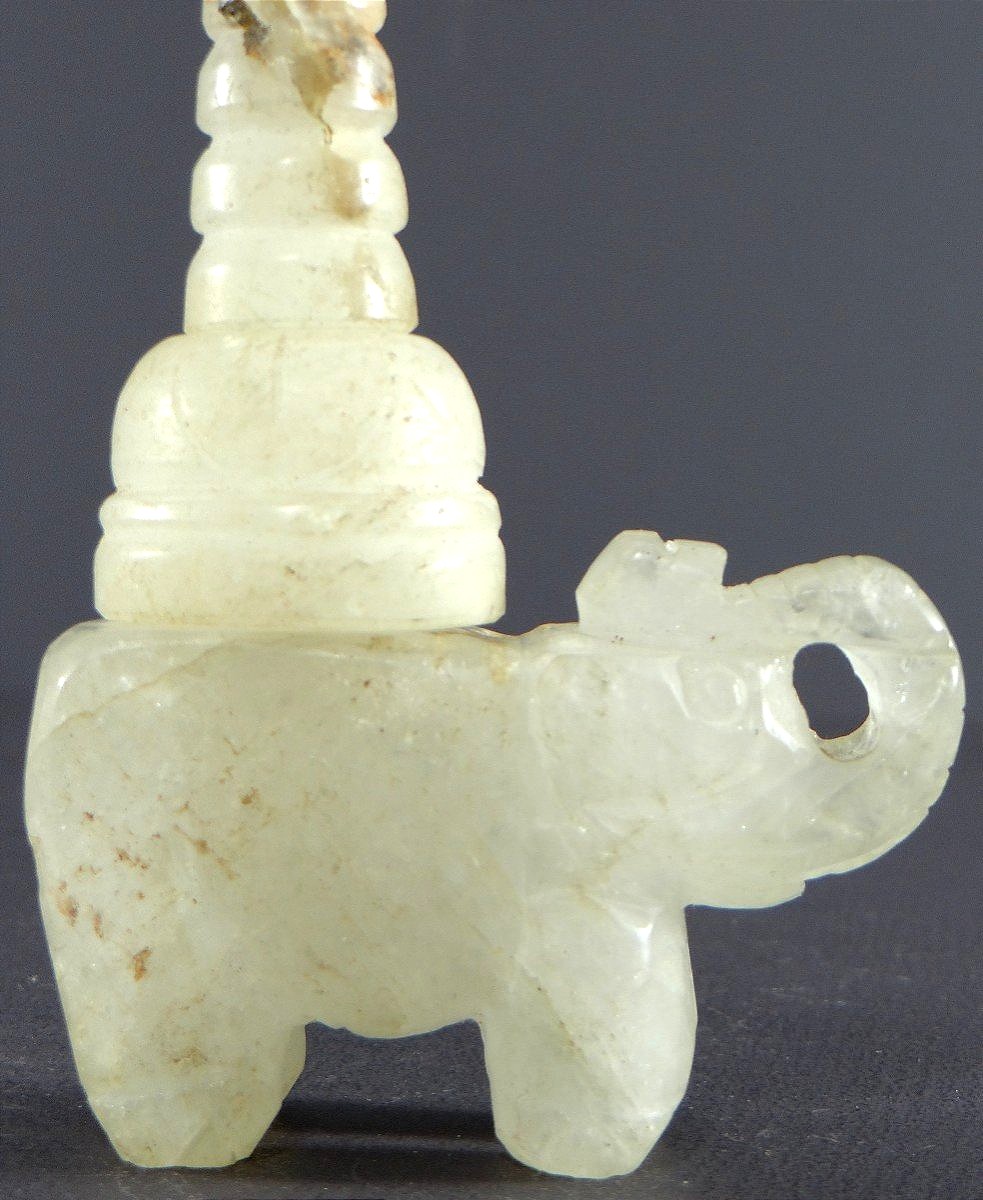 Art Gréco-bouddhiste Du Gandhara, IIIe Siècle, Rare Stupa Sur éléphant En Cristal De Roche. 