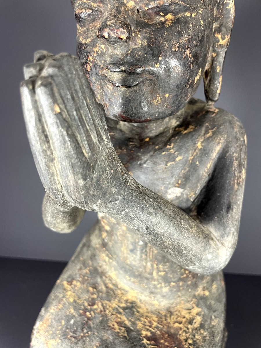 Birmanie, XIXème siècle, sculpture en bois figurant un moine bouddhiste sur un socle lotiforme.-photo-6
