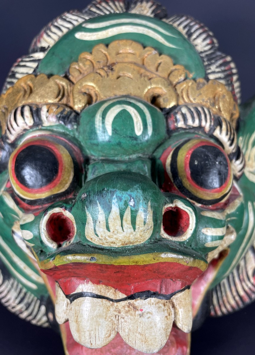 Indonésie, masque polychrome du théatre de Barong, 1970.-photo-3