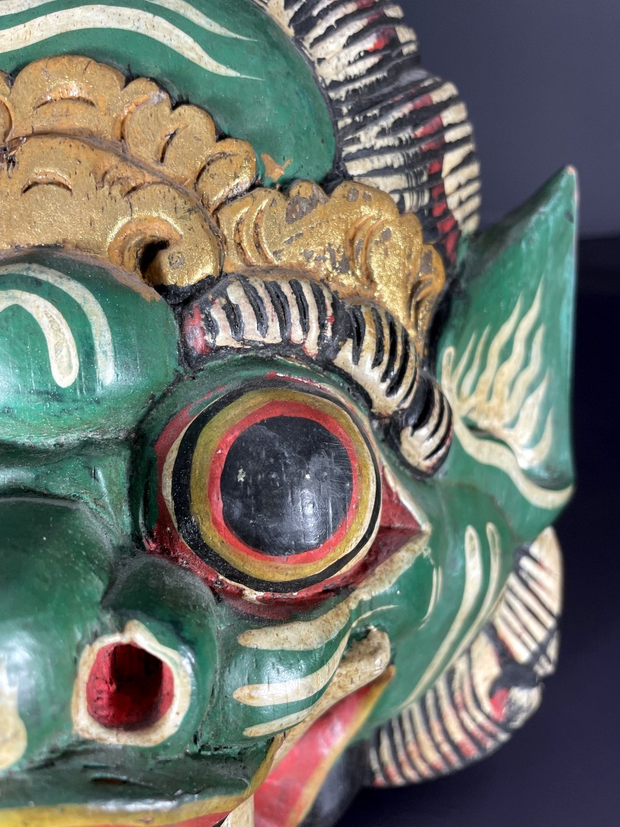 Indonésie, masque polychrome du théatre de Barong, 1970.-photo-1