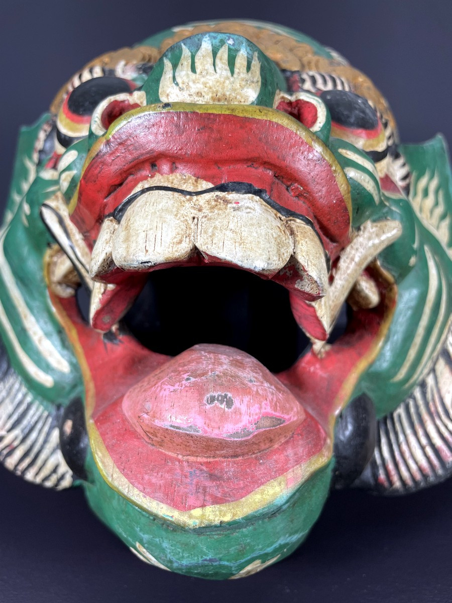 Indonésie, masque polychrome du théatre de Barong, 1970.-photo-4