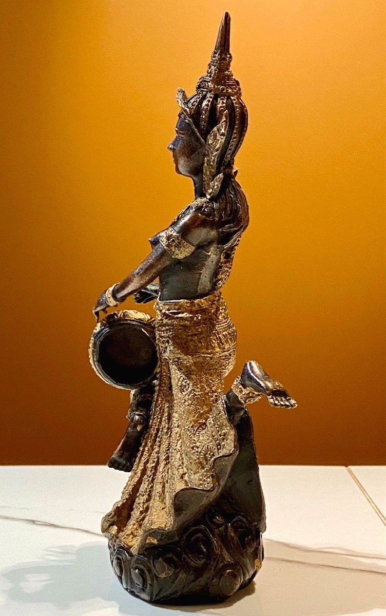 Thailand, Mid-20th Century, Bronze Musician Statue With Dark And Gold Patina.-photo-5