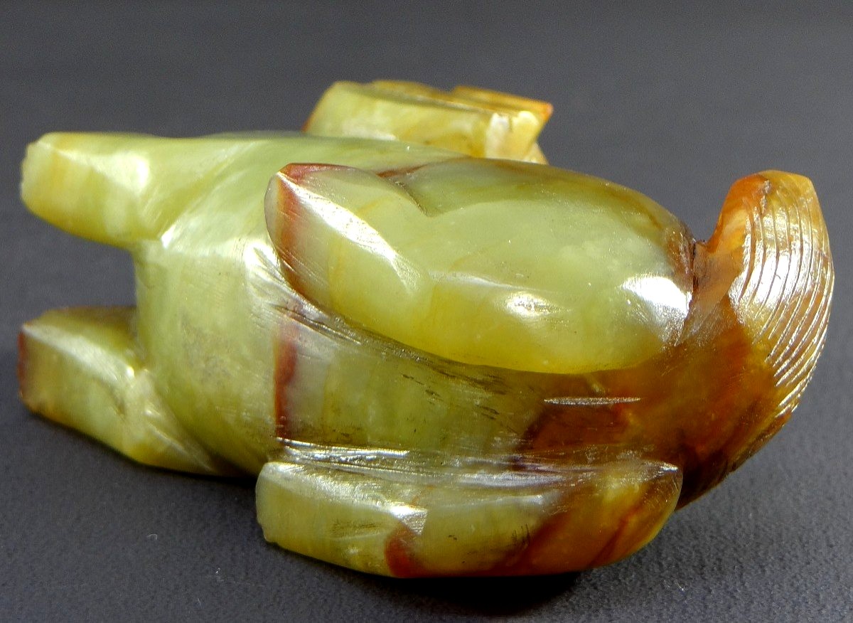 Chine, Première Moitié Du XXème, Petite Statuette Lion Bouddhique En Jade Sculpté.-photo-3