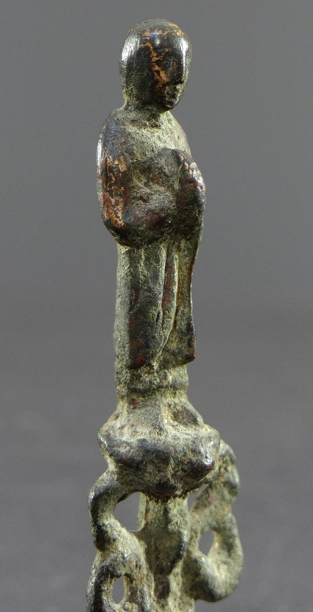 China, Tang Dynasty Period (618-907), Rare Miniature Bronze Statue Of A Buddhist Monk. -photo-5