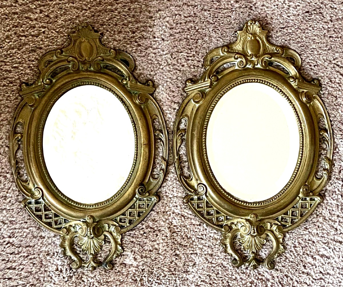 France, Années 1930, Paire De Miroirs Encadrements Bronze De Style Rocaille. 