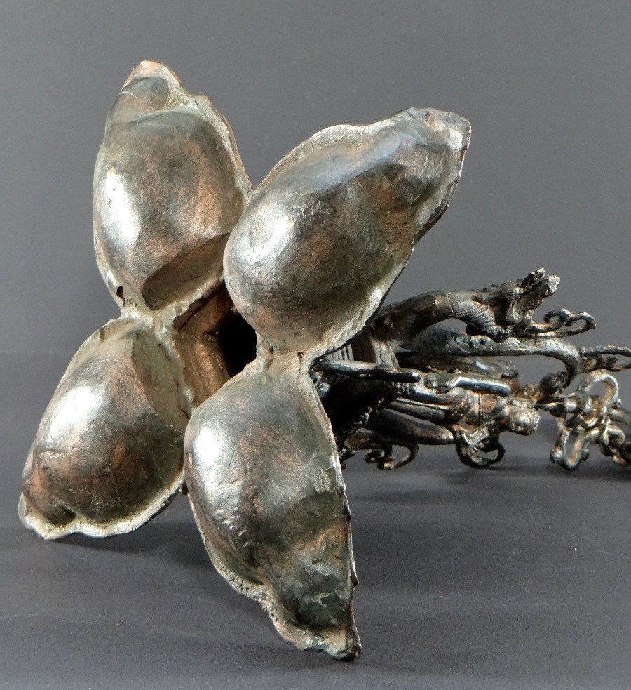 North India, First Half Of The 20th Century, Copper-plated Bronze Temple Lamp With Buddha Decoration.-photo-7