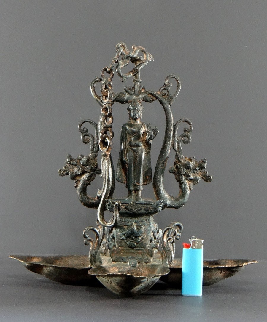 North India, First Half Of The 20th Century, Copper-plated Bronze Temple Lamp With Buddha Decoration.-photo-8