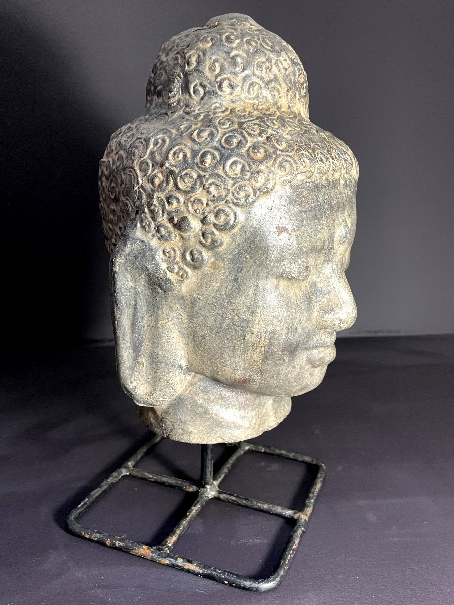 Thaïlande, Années 1920/1930, Grande Tête De Bouddha En Terre Cuite  Dans Le Style Ayuttaya.-photo-3