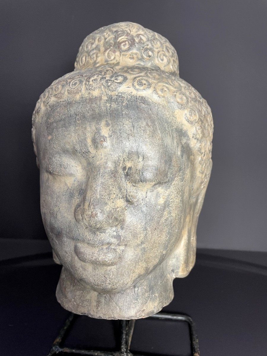 Thaïlande, Années 1920/1930, Grande Tête De Bouddha En Terre Cuite  Dans Le Style Ayuttaya.-photo-4