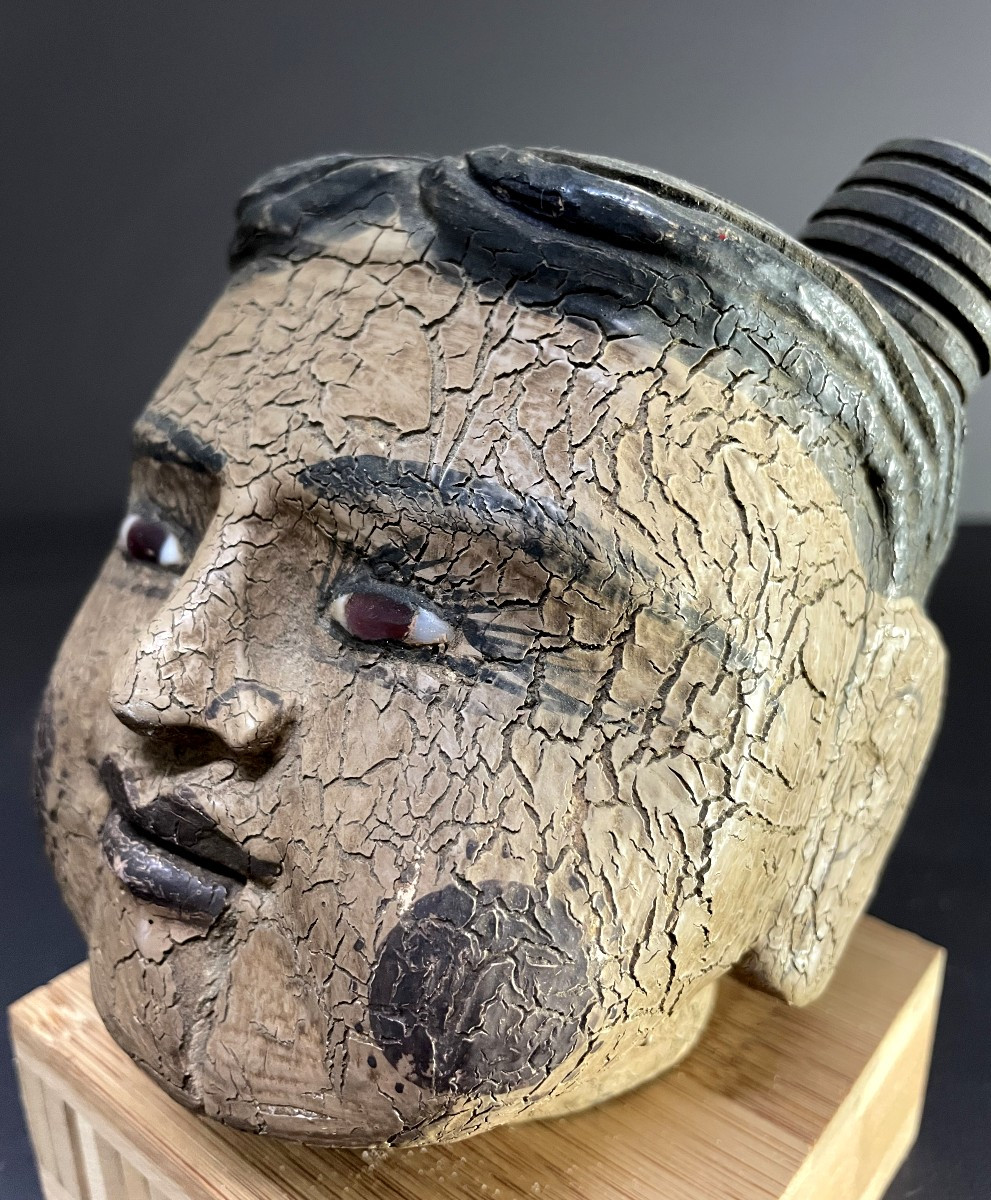 Birmanie, Milieu XXème siècle, tète de marionnette du théâtre traditionnel  figurant une femme.-photo-3