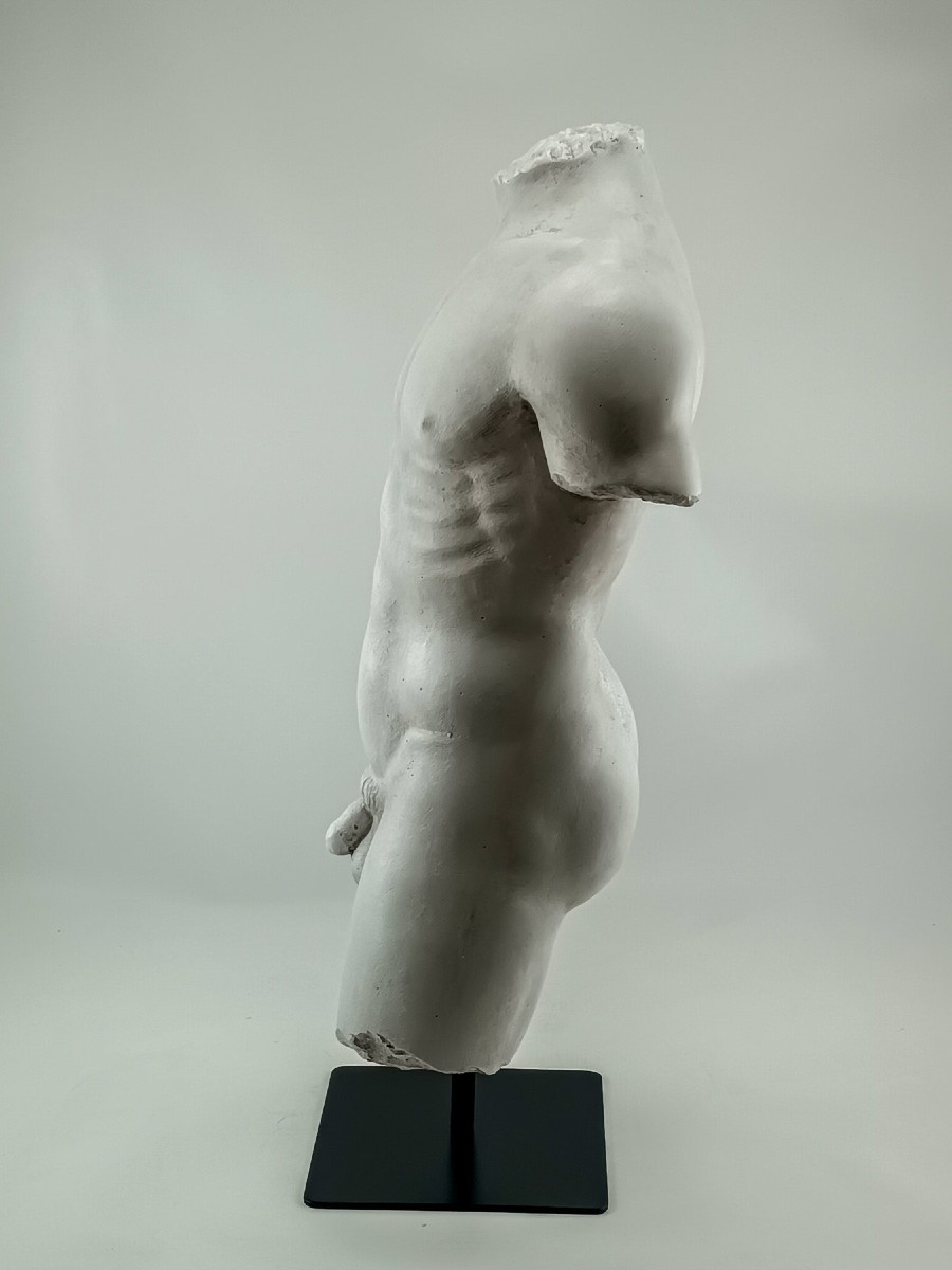 Italie, Années 1970/1980,  d'après l'Antique Buste En Plâtre Figurant Un buste d'homme.-photo-1