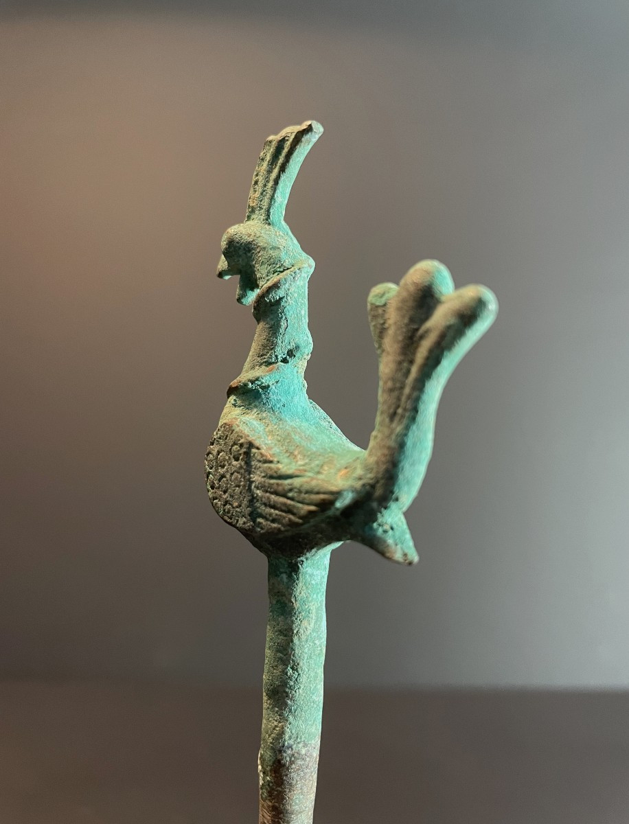 Bactriane, IIIème siècle avant notre ère, épingle à cheveux en bronze ornée d'un oiseau stylisé-photo-7