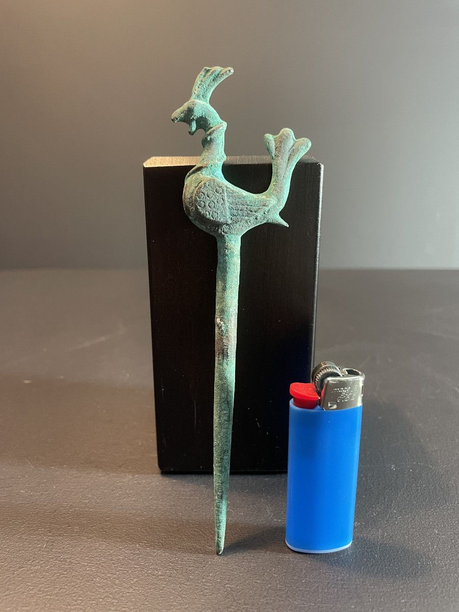 Bactriane, IIIème siècle avant notre ère, épingle à cheveux en bronze ornée d'un oiseau stylisé-photo-8