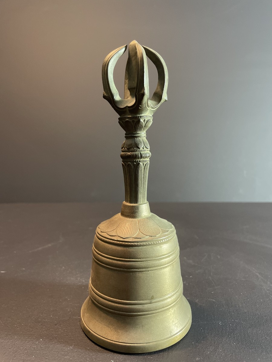 Japan, Late 19th Century, Buddhist Ritual Bell In The Shape Of A Vajra Decorated With Lotuses.-photo-5
