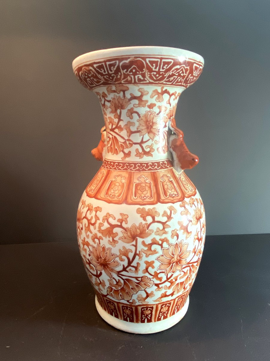 China - Late Qing Or Minguo, Circa 1900-1920, Porcelain Baluster Vase With Enamel Decoration.-photo-1