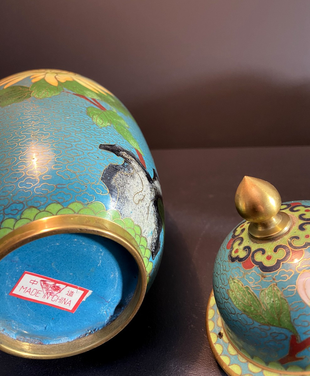 China, 1950s/1960s, Pair Of Cloisonné Enamel Pots With Floral Decoration.-photo-5
