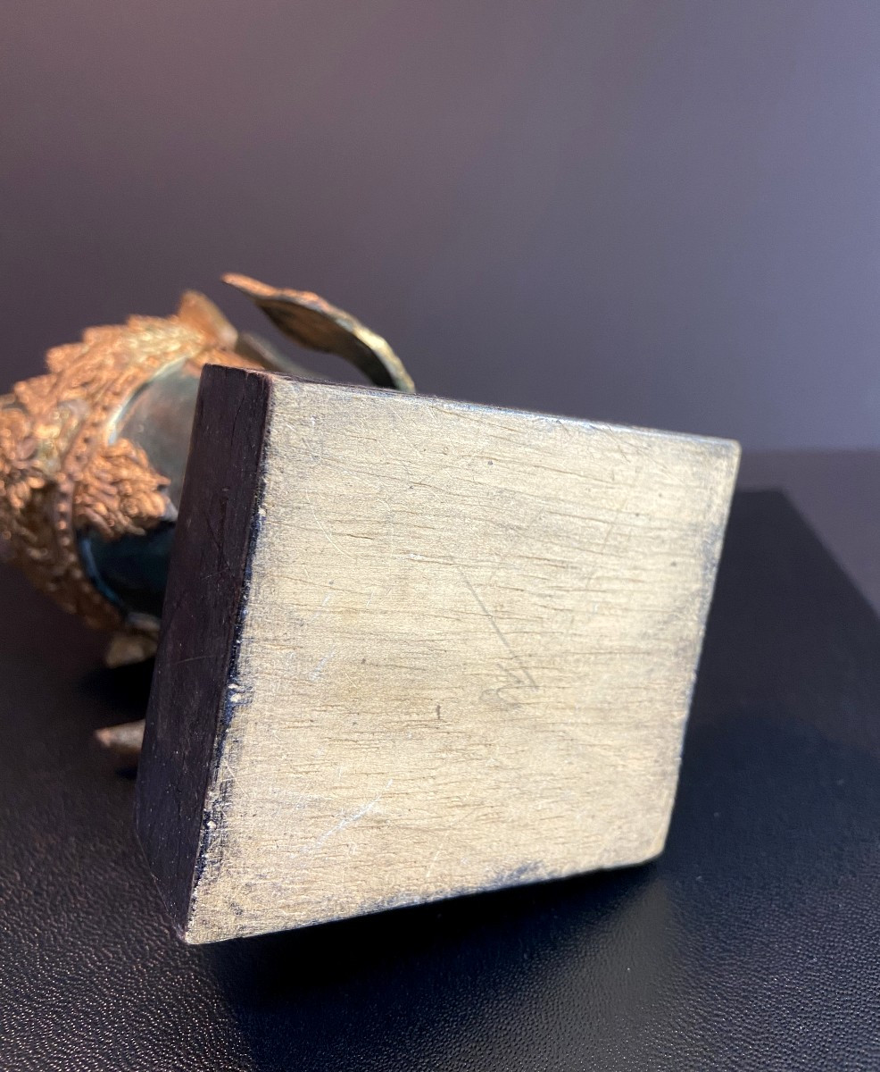 Birmanie, Milieu du XXème siècle, tête de Bouddha en bronze reposant sur un socle en bois-photo-7