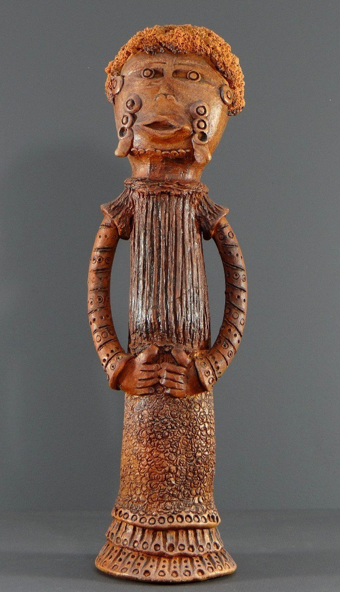 France, Années 1960, Grande Sculpture Anthropomorphe De Style Africaniste En Terre Cuite.-photo-2