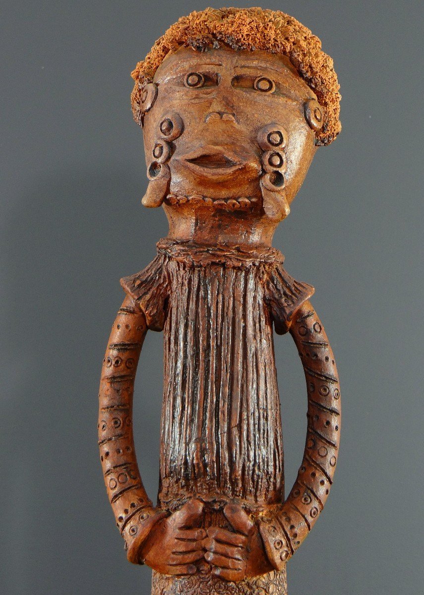France, Années 1960, Grande Sculpture Anthropomorphe De Style Africaniste En Terre Cuite.-photo-3