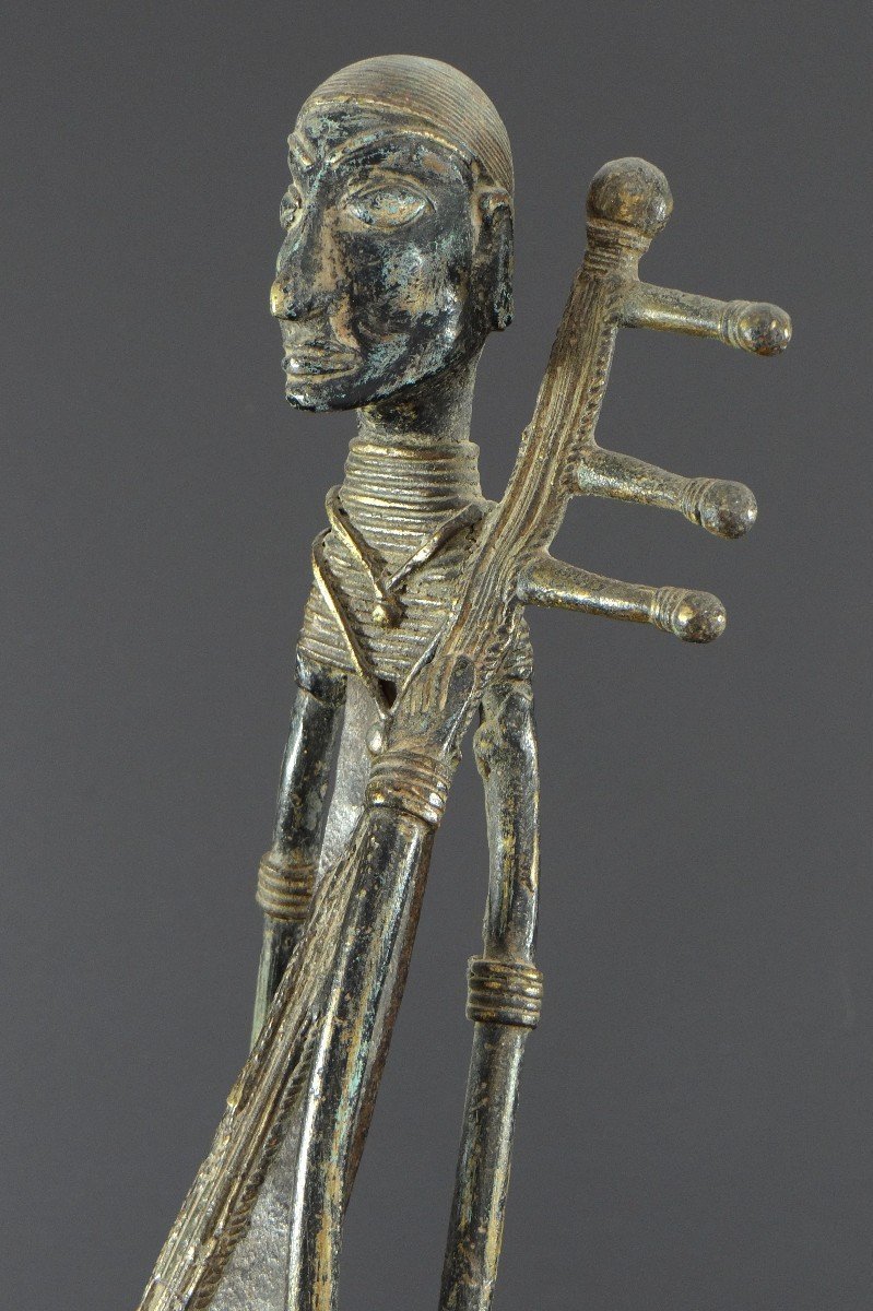 India, Early 20th Century, Rare And Large Tribal Bronze Statue, Saranghi Player.-photo-5