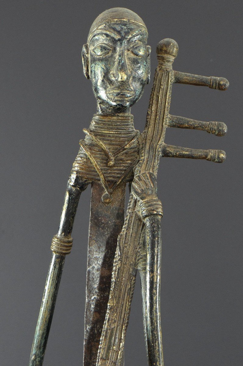 India, Early 20th Century, Rare And Large Tribal Bronze Statue, Saranghi Player.-photo-7