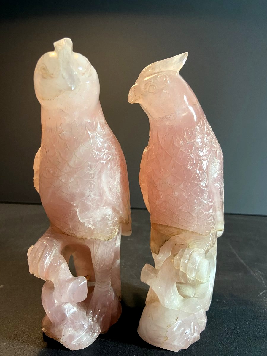 Chine, Milieu du XXème siècle, paire d'oiseaux en quartz rose.
