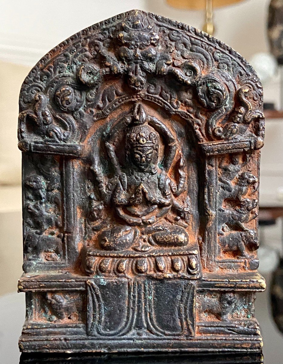 Népal, Début Du XIXème Siècle, Rare Autel En Bronze Dédié Au Bodhisattva Sadaksari.-photo-3