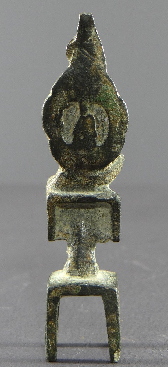 China, Northern Wei Dynasty (386–534), Rare Small Bronze Altar Of Kwan Yin For Royal Worship. -photo-2
