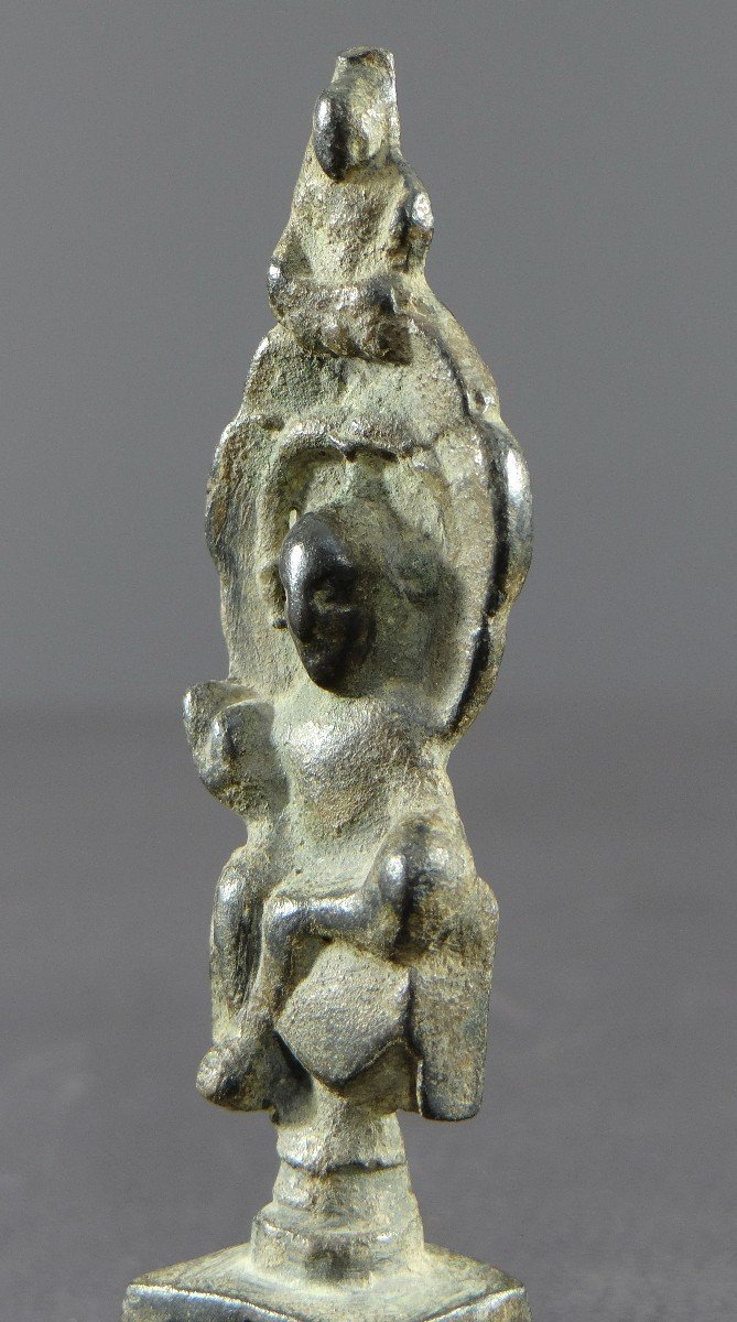 China, Northern Wei Dynasty (386–534), Rare Small Bronze Altar Of Kwan Yin For Royal Worship. -photo-5