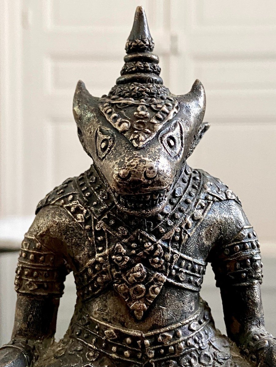 Thaïlande, Premier Tiers XXème Siècle, Statuette Bronze Argenté Divinité Tête Taureau.-photo-4