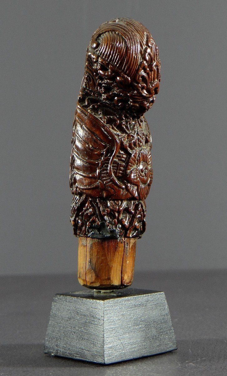 Indonésie, île De Bali, Fin Du XIXème-début Du XXème Siècle, Manche De Kris En Bois Sculpté.-photo-1