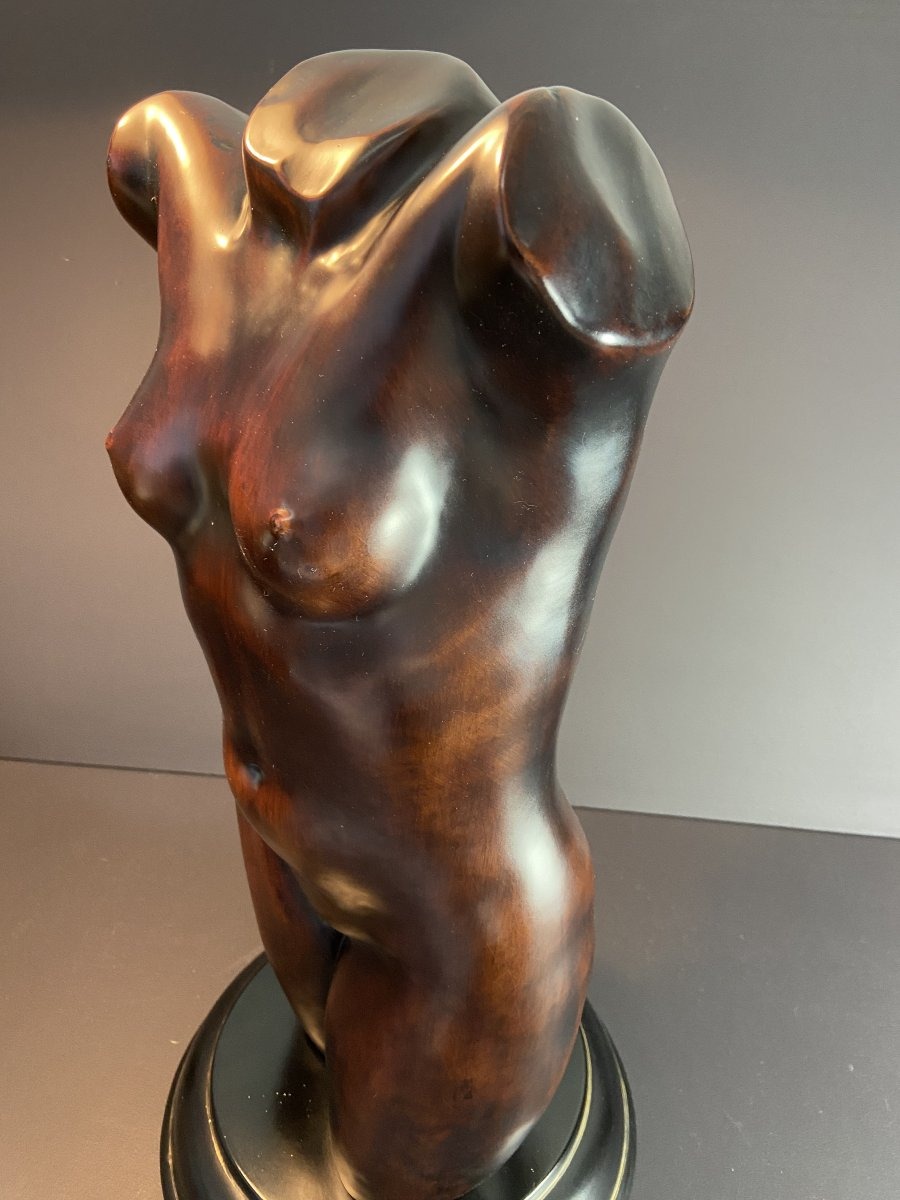 France, 1970, Sculpture à représentation d'un buste féminin en  bois sculpté.-photo-3