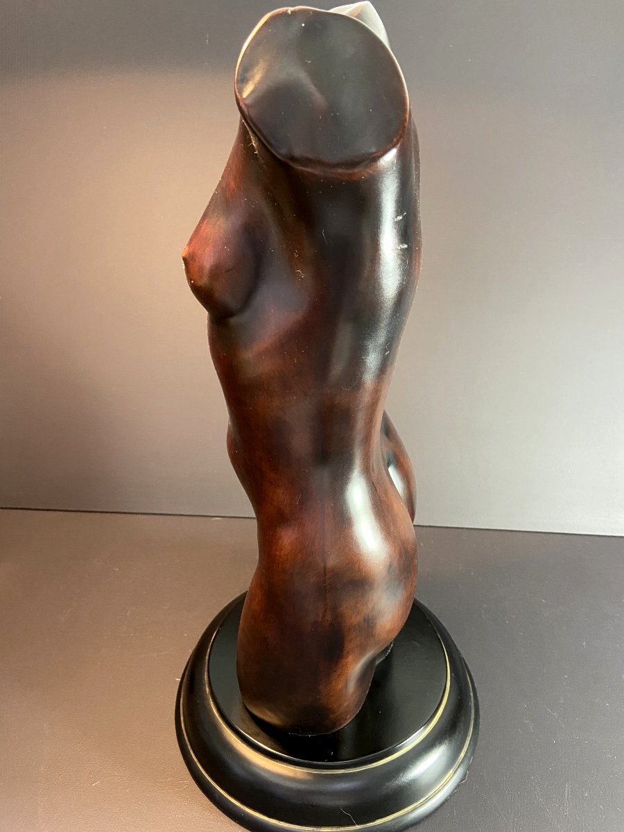 France, 1970, Sculpture à représentation d'un buste féminin en  bois sculpté.-photo-4