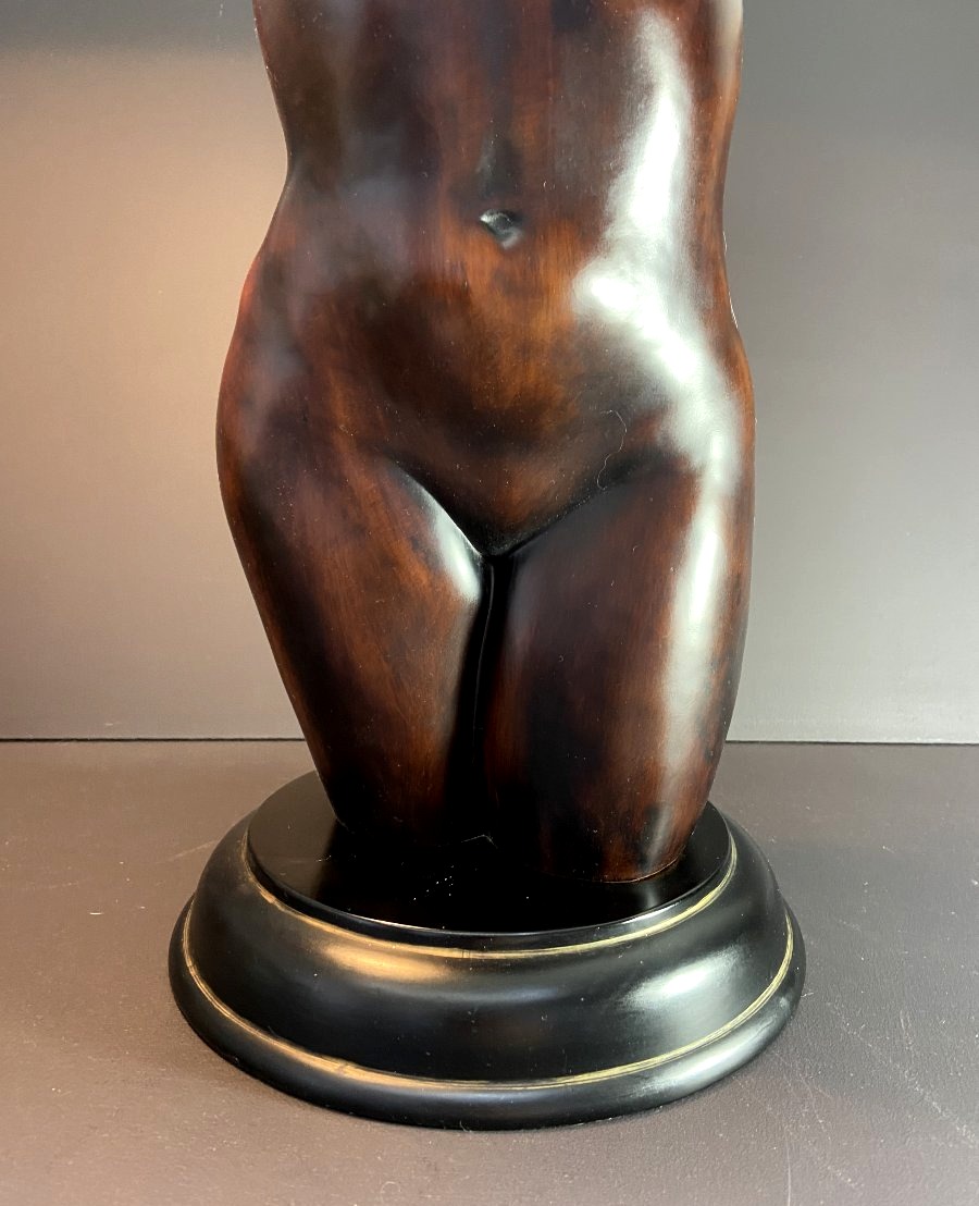 France, 1970, Sculpture à représentation d'un buste féminin en  bois sculpté.-photo-6