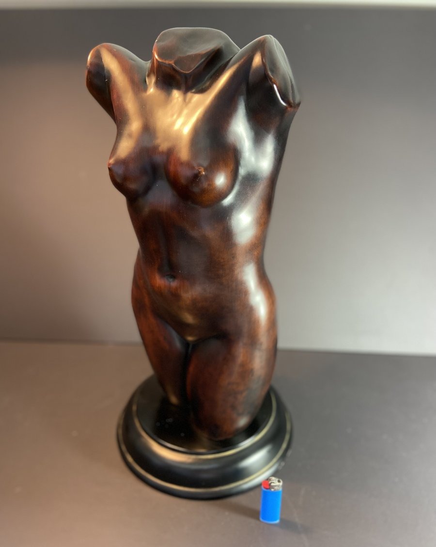 France, 1970, Sculpture à représentation d'un buste féminin en  bois sculpté.-photo-8