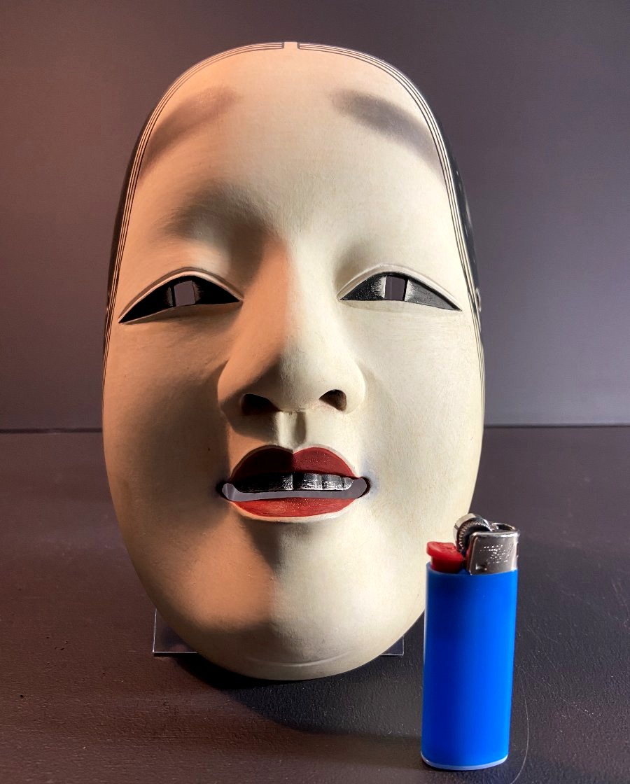 Japon, Milieu Du XXème Siècle, Masque De Théâtre Du Noh Personnage Ko-omote En Bois Polychrome.-photo-1
