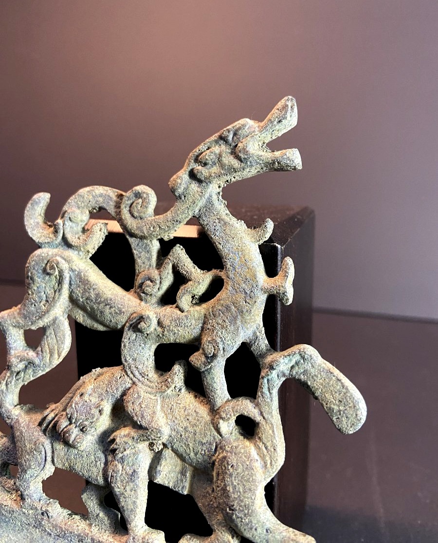 China, Qing Dynasty, Bronze Comb Decorated At The Top With A Dragon Surmounting Two Tigers.-photo-3
