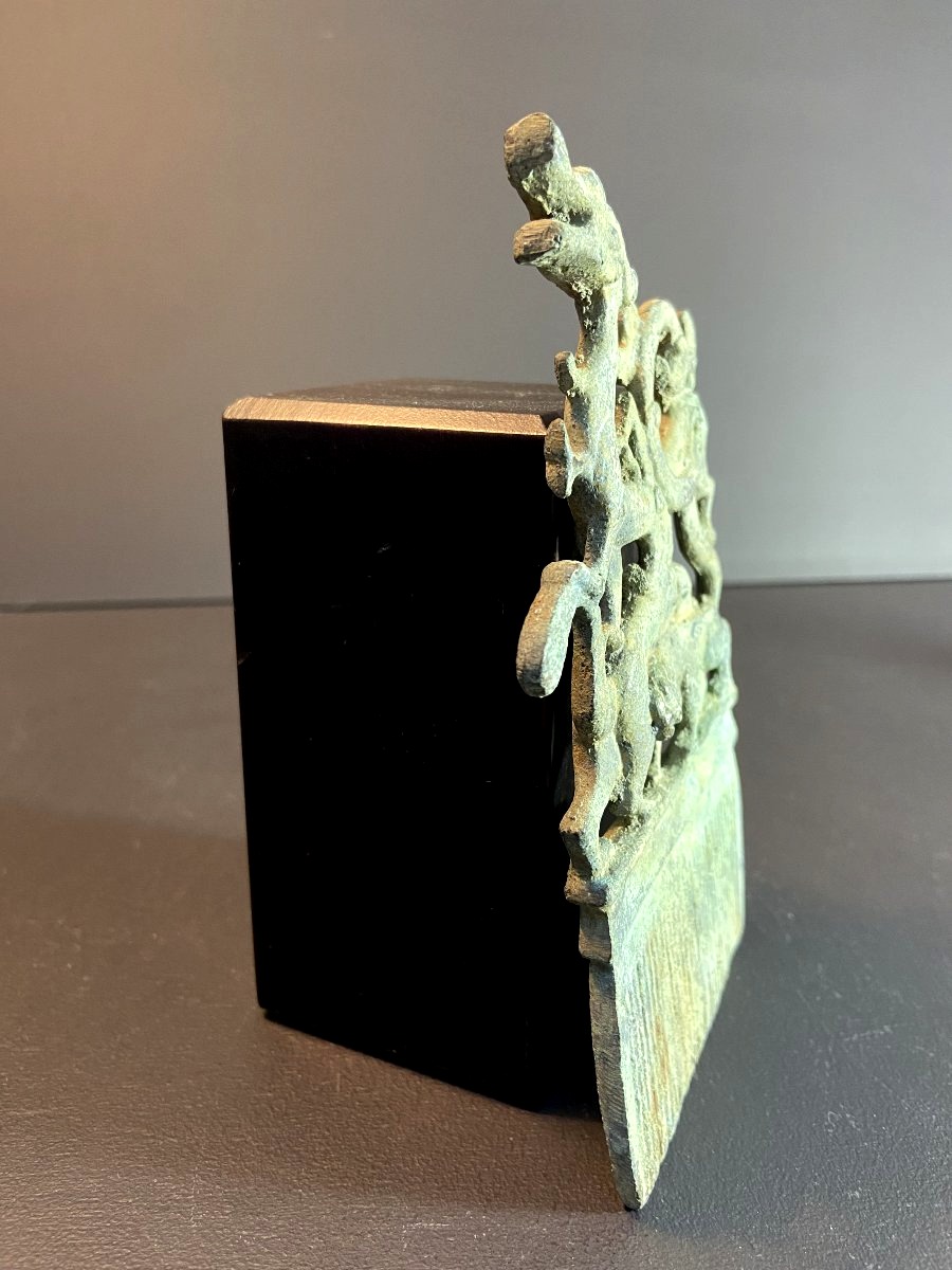 China, Qing Dynasty, Bronze Comb Decorated At The Top With A Dragon Surmounting Two Tigers.-photo-3