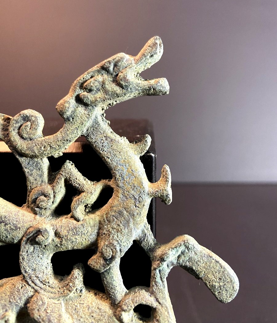 China, Qing Dynasty, Bronze Comb Decorated At The Top With A Dragon Surmounting Two Tigers.-photo-5