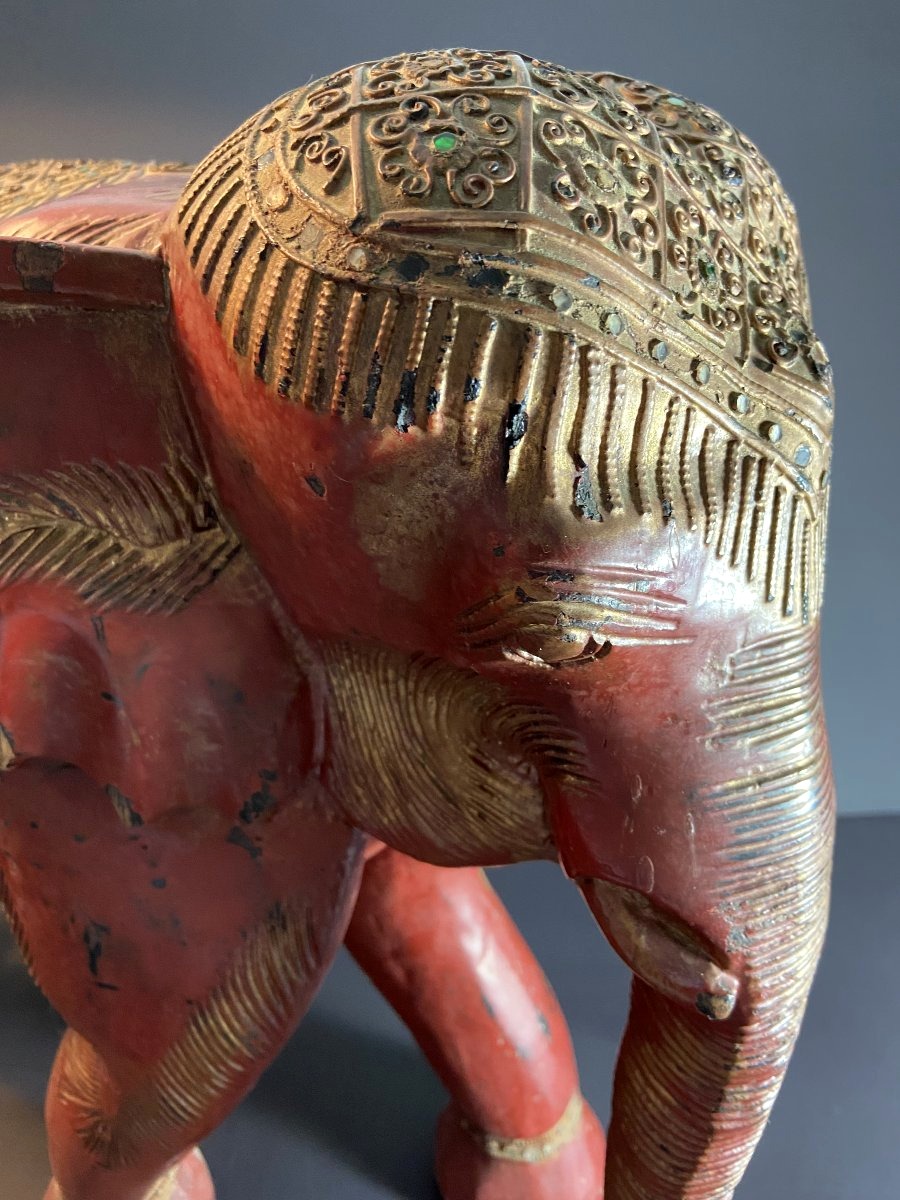 Inde, Milieu Du XXème Siècle, Sculpture à représentation d'un éléphant en bois laqué.-photo-3