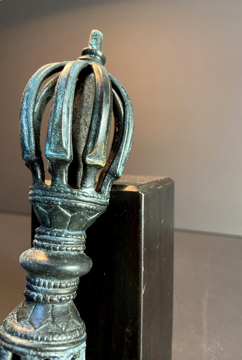 Tibet, Late 19th Century, Oblong 9-pointed Bronze Vajra.-photo-5